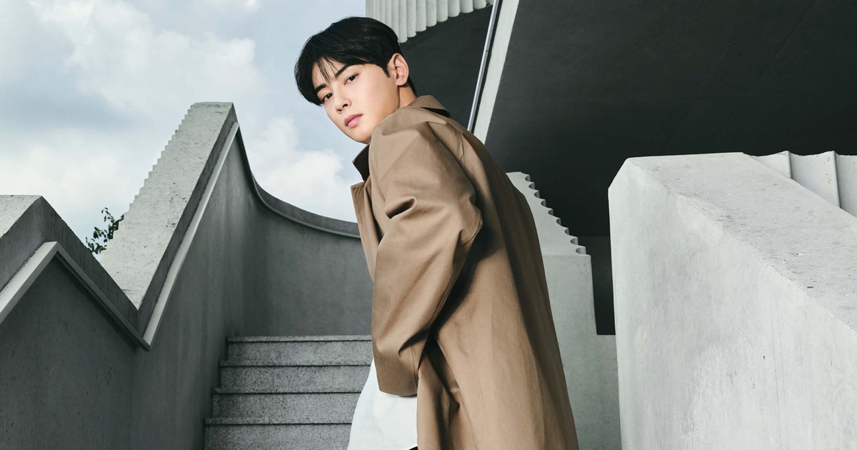 Cha Eun-woo Delivers City Sophistication in Calvin Klein