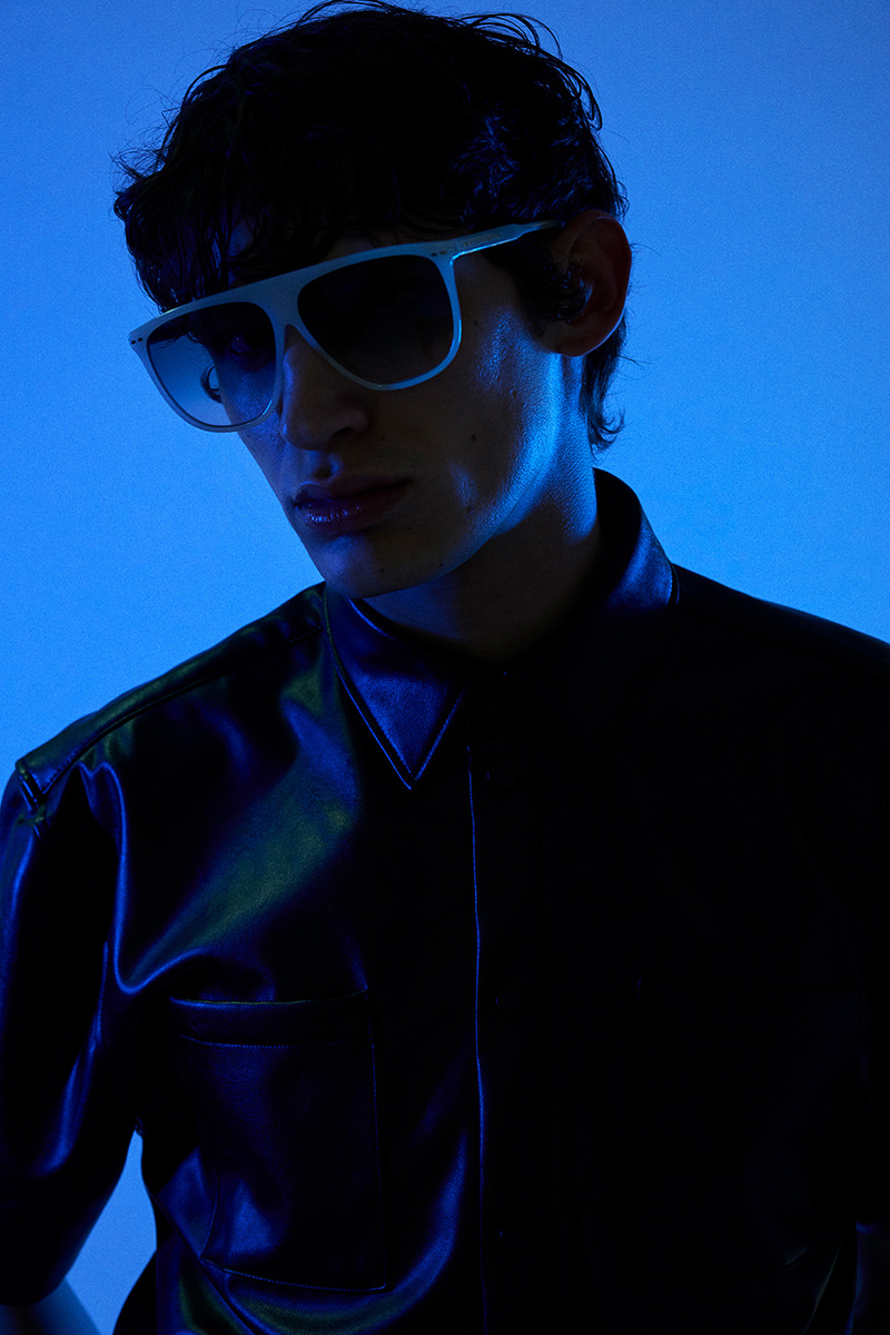 » Exclusive: Konrad Embraces a Study in Black Konrad 011