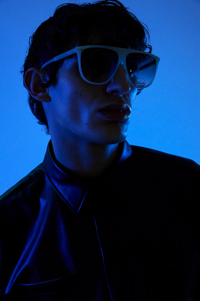 » Exclusive: Konrad Embraces a Study in Black Konrad 012