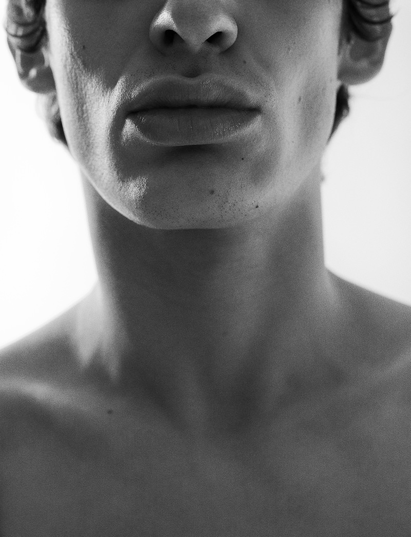 » Exclusive: Konrad Embraces a Study in Black Konrad 016