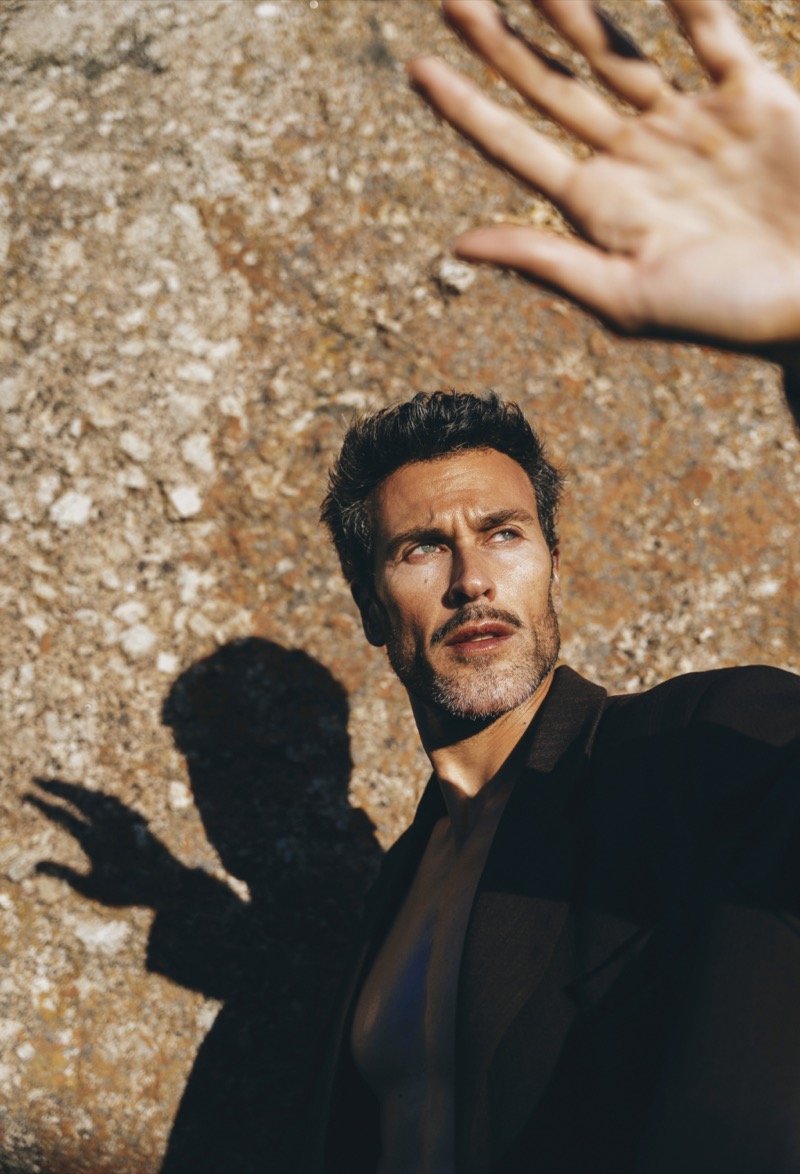 » Pascal Bier Embraces the Elements for L’Officiel Hommes UA Pascal Bier 2025 LOfficiel Hommes Ukraine 005