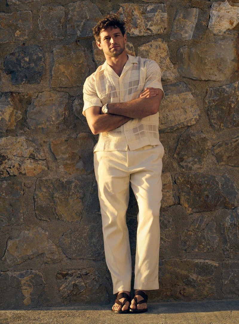 » Banana Republic Finds Its Summer Mood in Sicily Banana Republic Summer 2025 007