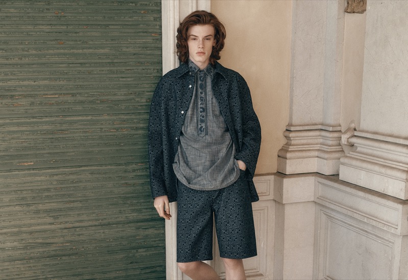 Matching clothing sets define Fendi's print-driven summer. » Fendi Summer 2025 Revisits Histoire d’Eau with Roman Flair Matching clothing sets define Fendi's print-driven summer.