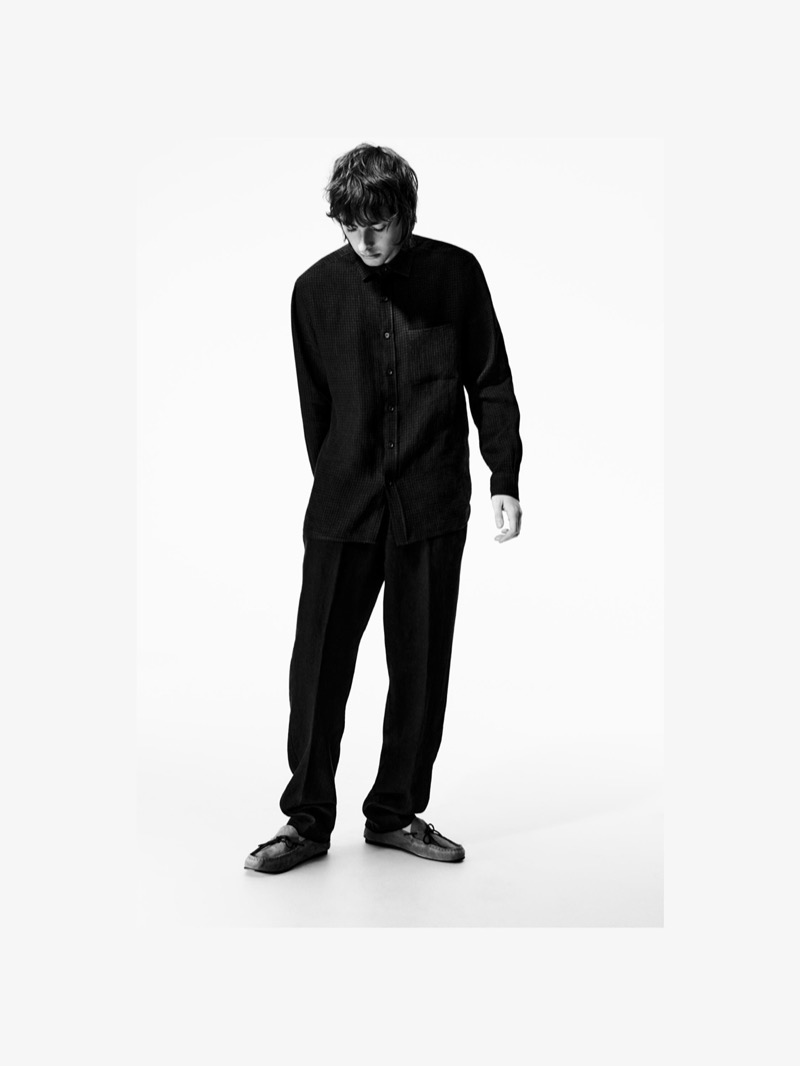 » Gene Gallagher Brings a London Cool to Massimo Dutti Gene Gallagher 2025 Massimo Dutti 002