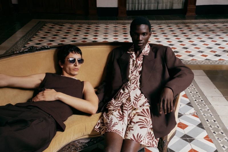 Takfarines Bengana and Dara Gueye front the H&M summer 2025 campaign. » H&M's Soft Tailoring & Prints Guide Summer 2025 Takfarines Bengana and Dara Gueye front the H&M summer 2025 campaign.