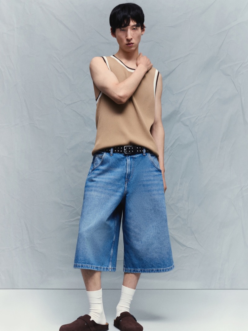 Woosang Kim wears a summer denim look from H&M's latest lineup. » H&M Pushes Summer Denim Into Skater Territory Woosang Kim wears a summer denim look from H&M's latest lineup.