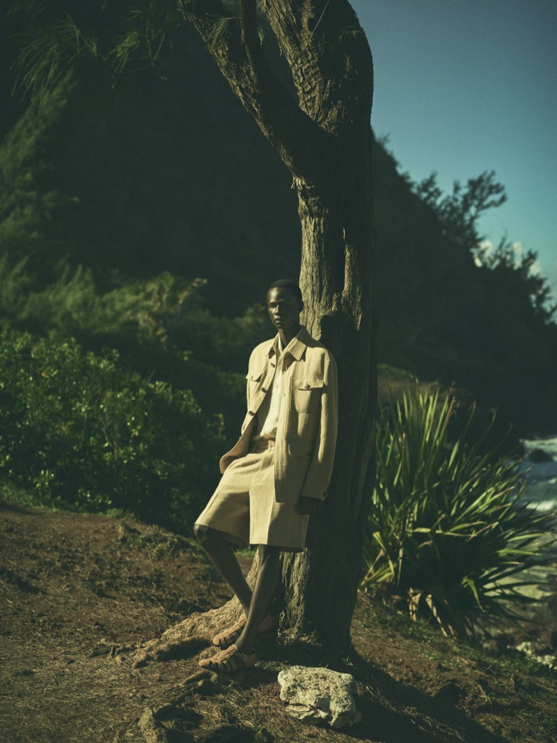 Loro Piana unveils its resort 2025 campaign featuring model Malick Bodian. » Loro Piana Resort 2025 Offers a Measured Take on Summer Loro Piana unveils its resort 2025 campaign featuring model Malick Bodian.