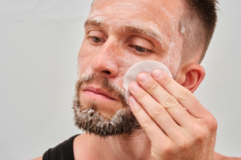 male skincare washing face cleanser » Grooming Tips for Men That Actually Make a Difference male skincare washing face cleanser