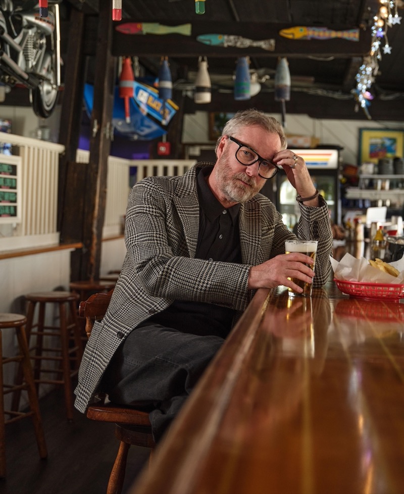 » Todd Snyder Gets Personal with Matt Berninger for Spring Matt Berninger Todd Snyder Spring 2025 Campaign 008