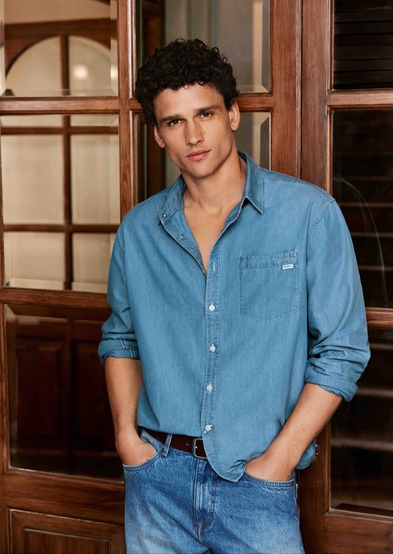 » Pepe Jeans Channels Collegiate Ease with Simon Nessman Pepe Jeans Spring 2025 Campaign 003
