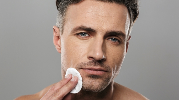 Skincare Routine for Men: 7 Simple Steps to Follow
