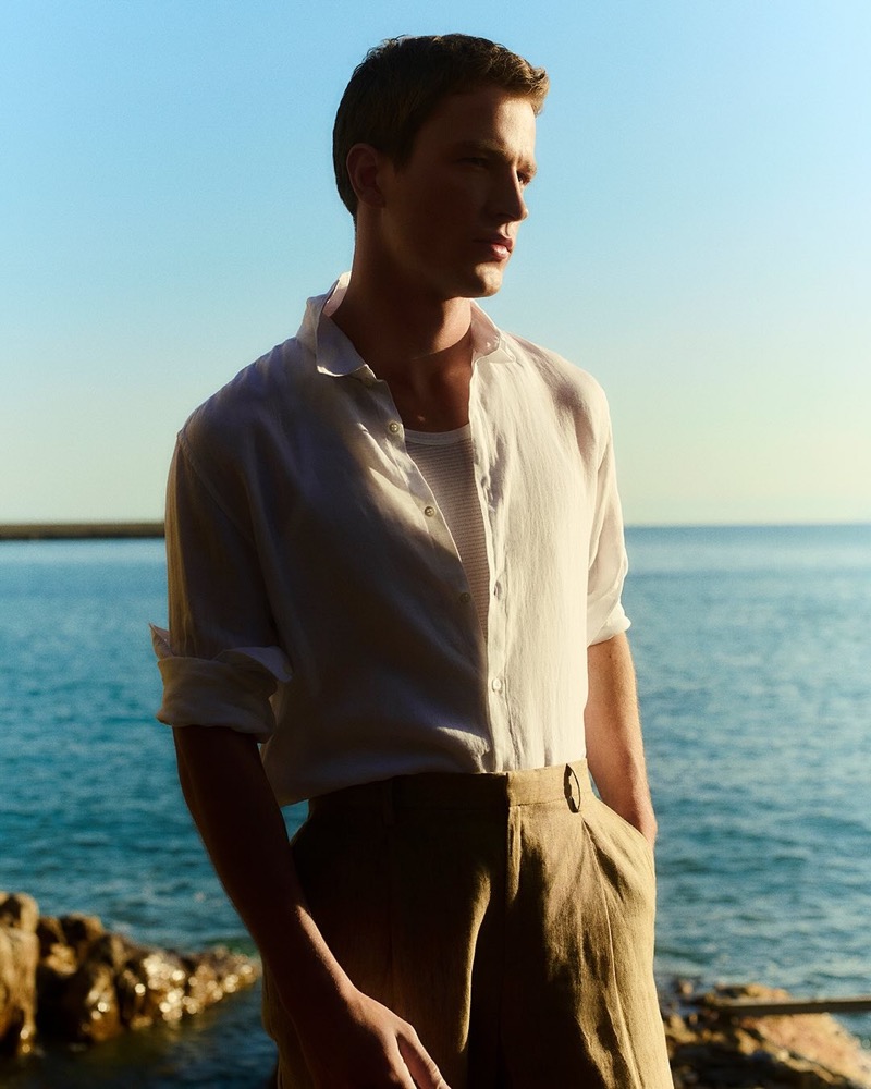 Sunspel showcases soft linen tailoring for high summer 2025. » Sunspel Revisits 1950s Riviera for High Summer 2025 Sunspel showcases soft linen tailoring for high summer 2025.