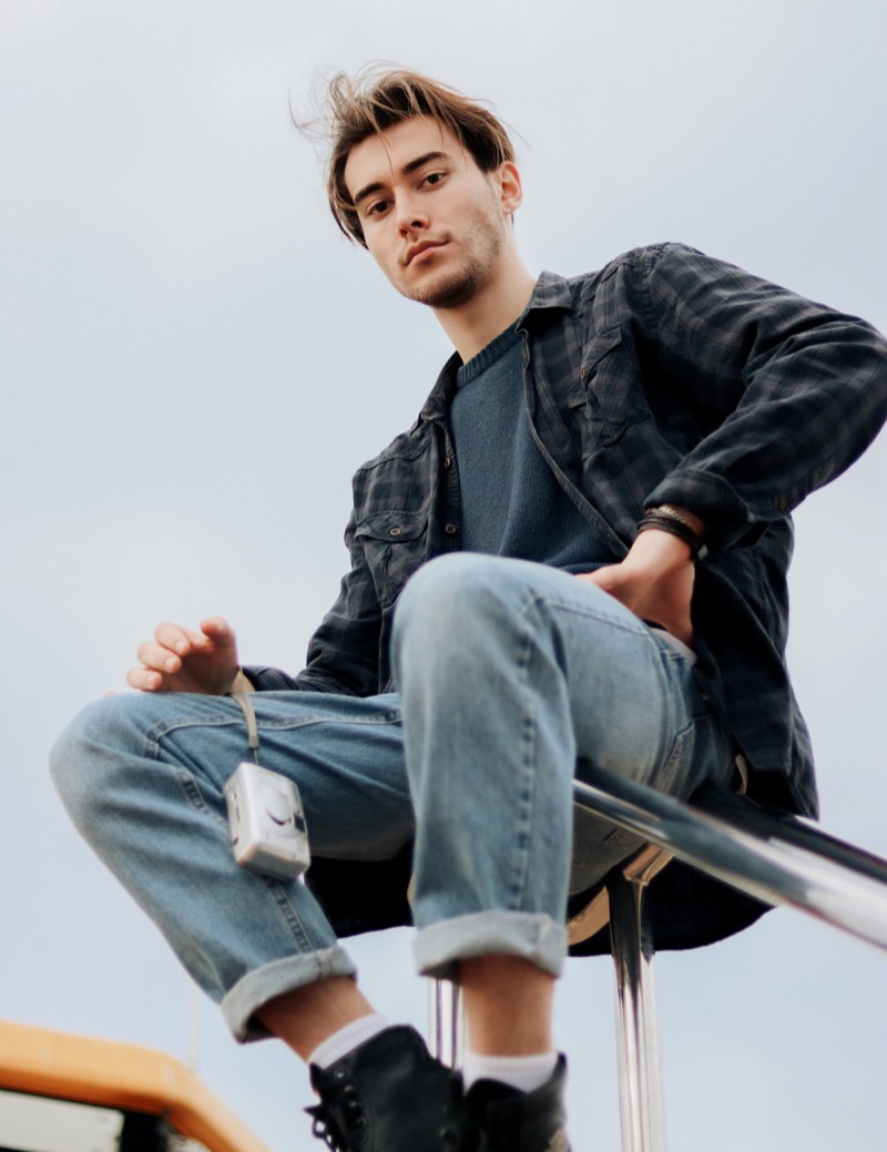 flannel sweater jeans outfit men » What to Wear in NYC: A Traveler’s Guide to Getting It Right flannel sweater jeans outfit men