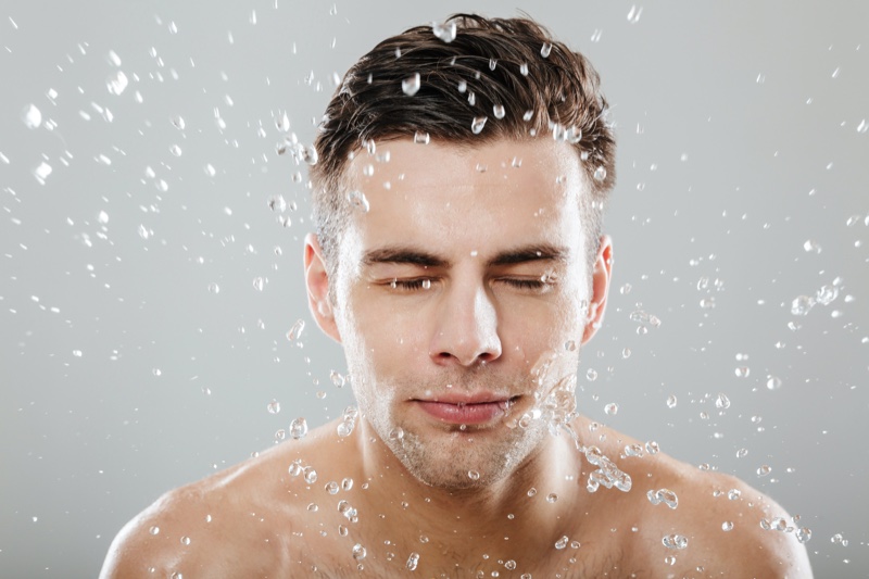 Washing Face » Skincare Routine for Men: 7 Simple Steps to Follow Washing Face