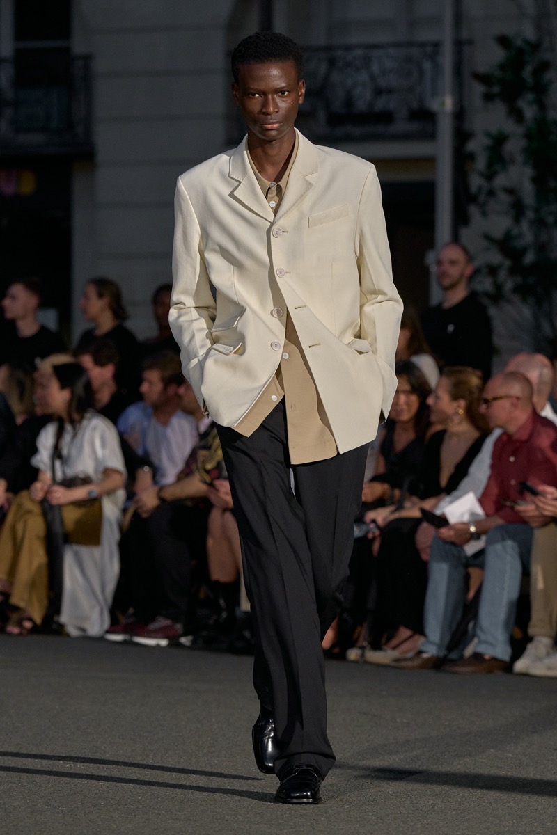 » AMI Spring 2026 Finds Balance in Familiar Surroundings Ami Paris Spring Summer 2026 Collection 001