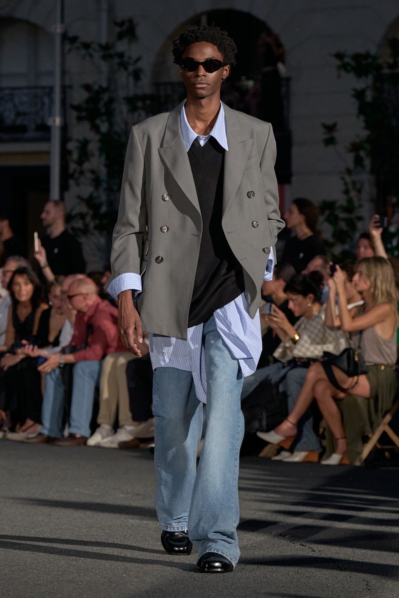 » AMI Spring 2026 Finds Balance in Familiar Surroundings Ami Paris Spring Summer 2026 Collection 018