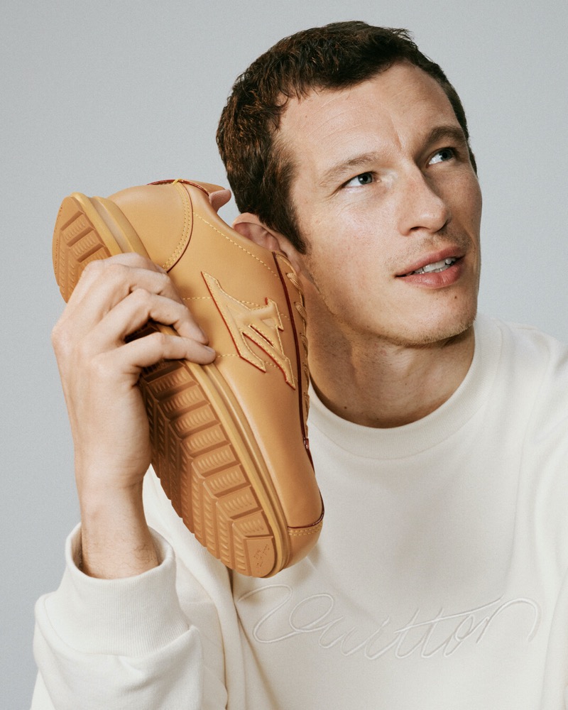 Callum Turner stars in the Louis Vuitton LV BUTTERSOFT sneaker campaign. » Callum Turner Laces Up Louis Vuitton’s LV BUTTERSOFT Callum Turner stars in the Louis Vuitton LV BUTTERSOFT sneaker campaign.
