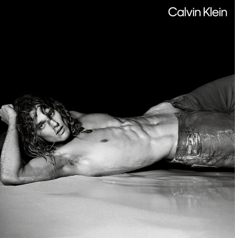 » Calvin Klein Summer 2025 Delivers Denim After Dark Calvin Klein Summer 2025 Campaign 001