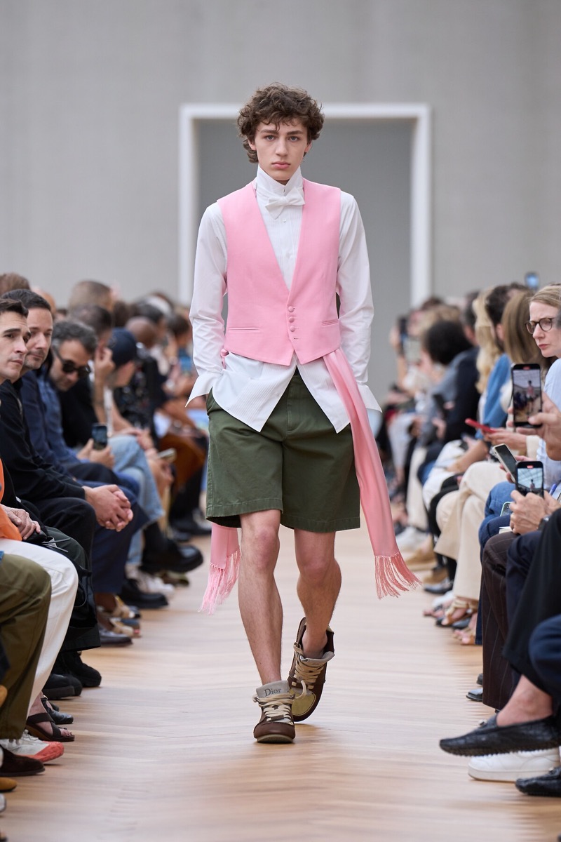 » With Dior Spring 2026, Anderson Gives Old Codes New Weight Dior Spring Summer 2026 003