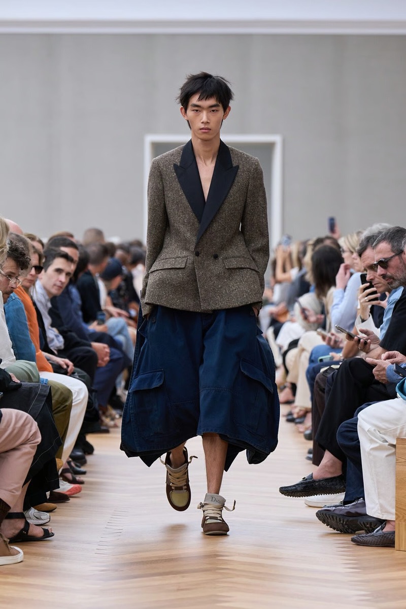 » With Dior Spring 2026, Anderson Gives Old Codes New Weight Dior Spring Summer 2026 010
