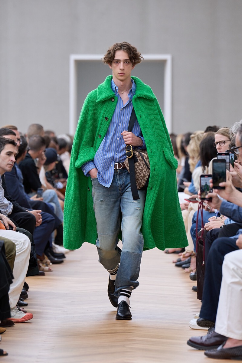 » With Dior Spring 2026, Anderson Gives Old Codes New Weight Dior Spring Summer 2026 018