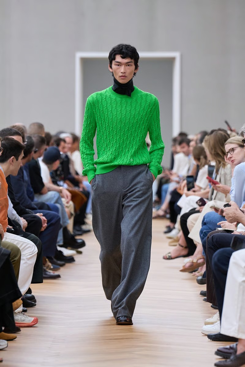 » With Dior Spring 2026, Anderson Gives Old Codes New Weight Dior Spring Summer 2026 063