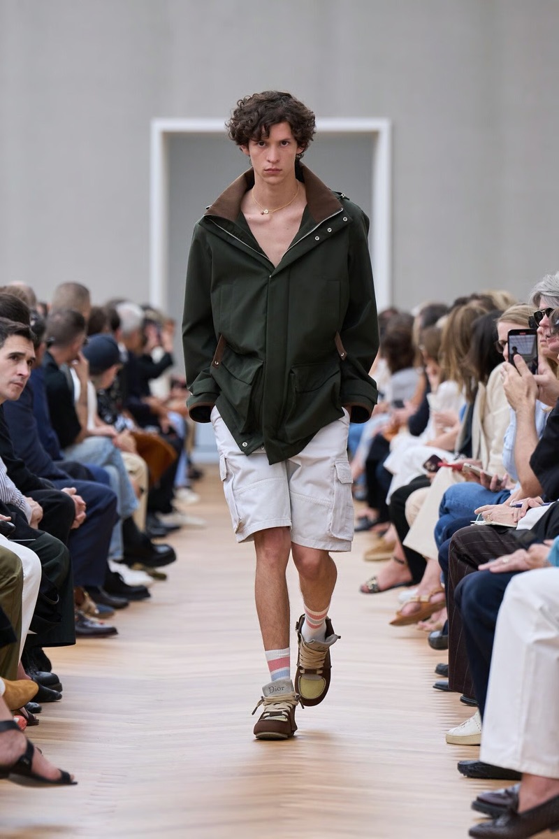 » With Dior Spring 2026, Anderson Gives Old Codes New Weight Dior Spring Summer 2026 066
