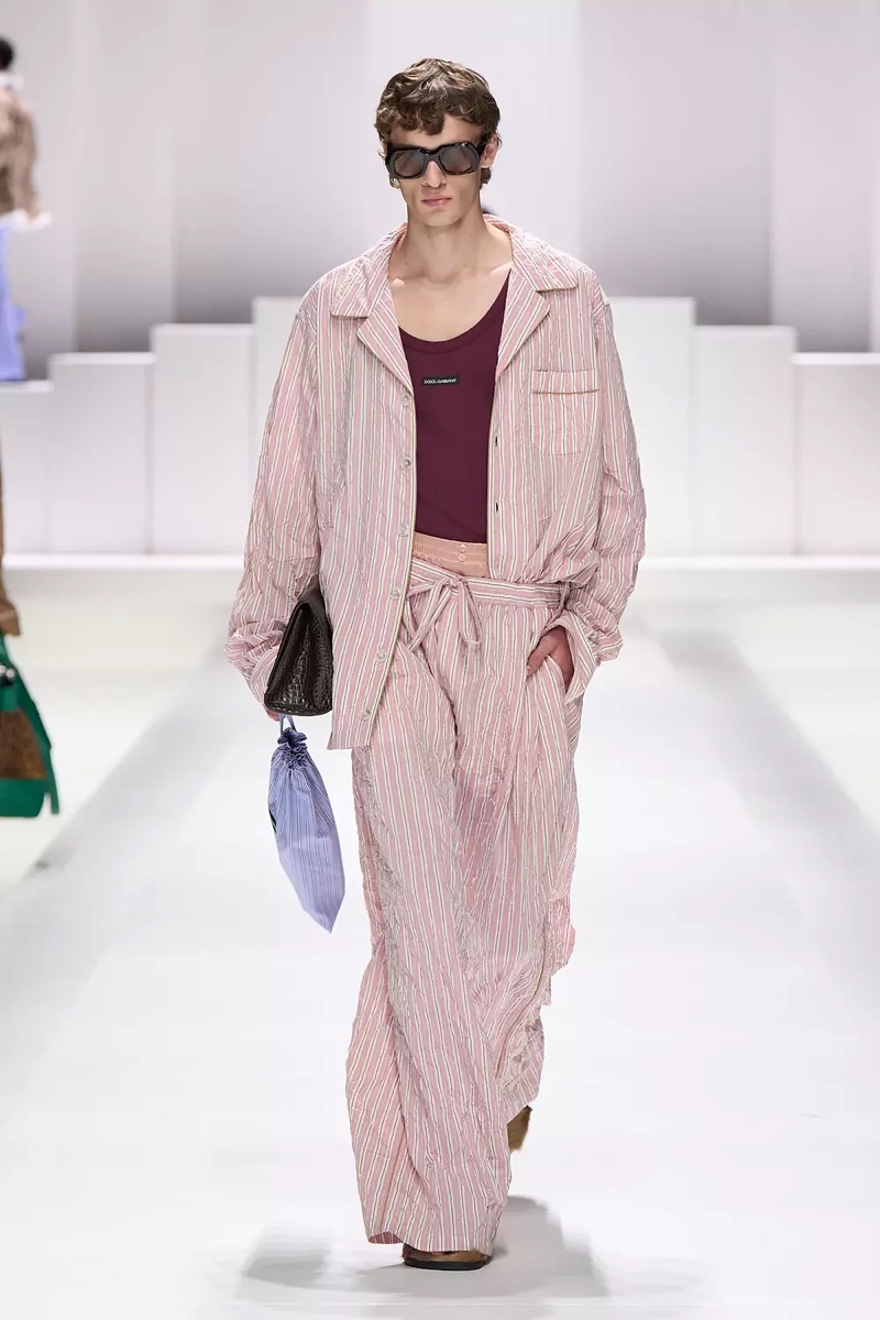 » Dolce & Gabbana Spring 2026 Introduces the Pyjama Boys Dolce Gabbana Spring Summer 2026 002