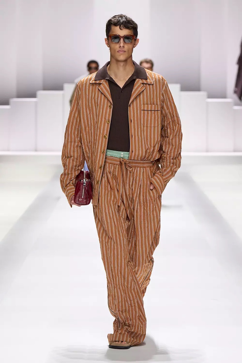 » Dolce & Gabbana Spring 2026 Introduces the Pyjama Boys Dolce Gabbana Spring Summer 2026 003