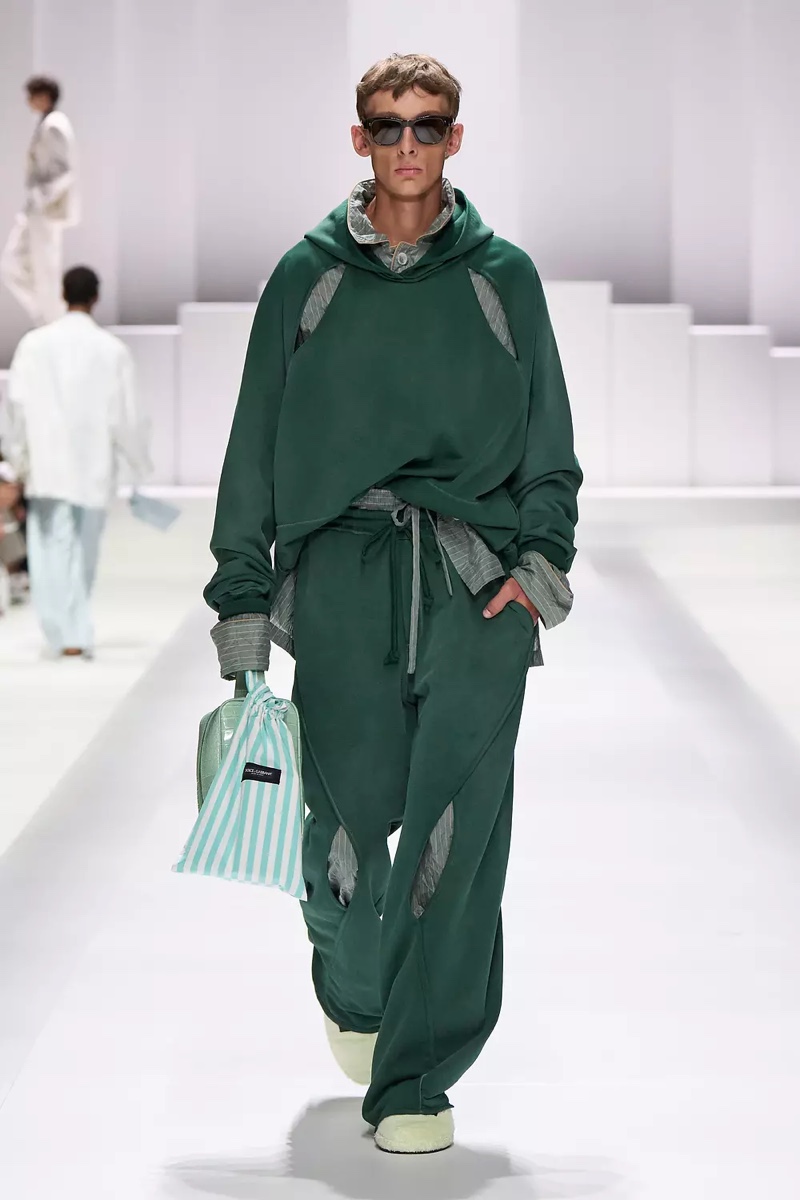 » Dolce & Gabbana Spring 2026 Introduces the Pyjama Boys Dolce Gabbana Spring Summer 2026 017