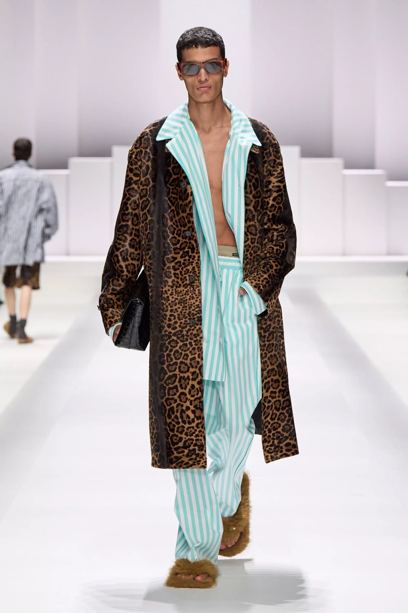 » Dolce & Gabbana Spring 2026 Introduces the Pyjama Boys Dolce Gabbana Spring Summer 2026 027