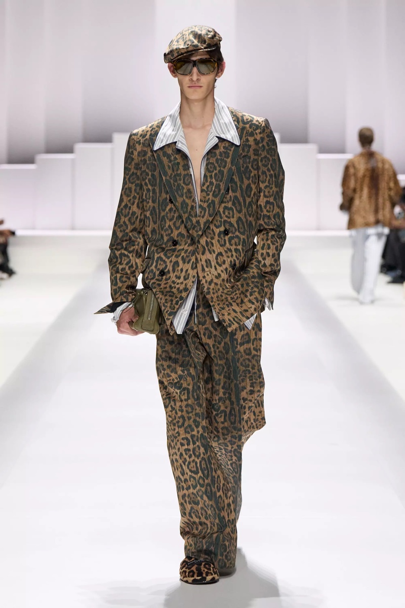 » Dolce & Gabbana Spring 2026 Introduces the Pyjama Boys Dolce Gabbana Spring Summer 2026 028
