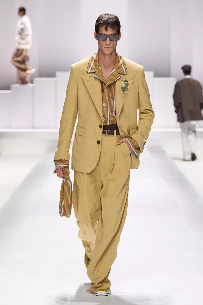 » Dolce & Gabbana Spring 2026 Introduces the Pyjama Boys Dolce Gabbana Spring Summer 2026 033