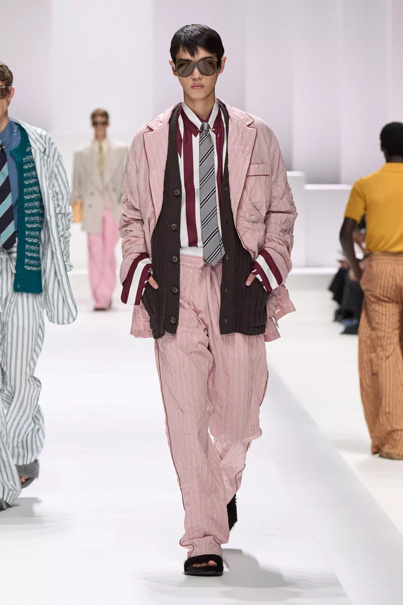 » Dolce & Gabbana Spring 2026 Introduces the Pyjama Boys Dolce Gabbana Spring Summer 2026 036