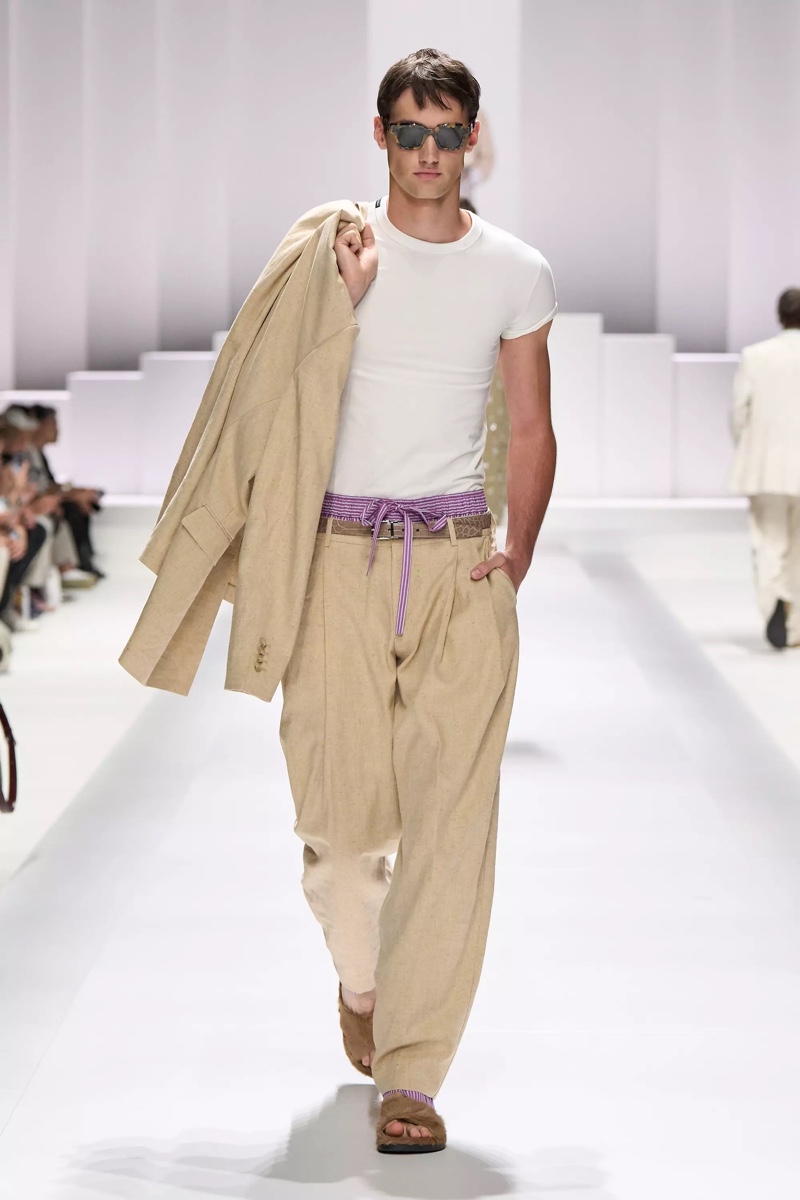 » Dolce & Gabbana Spring 2026 Introduces the Pyjama Boys Dolce Gabbana Spring Summer 2026 043