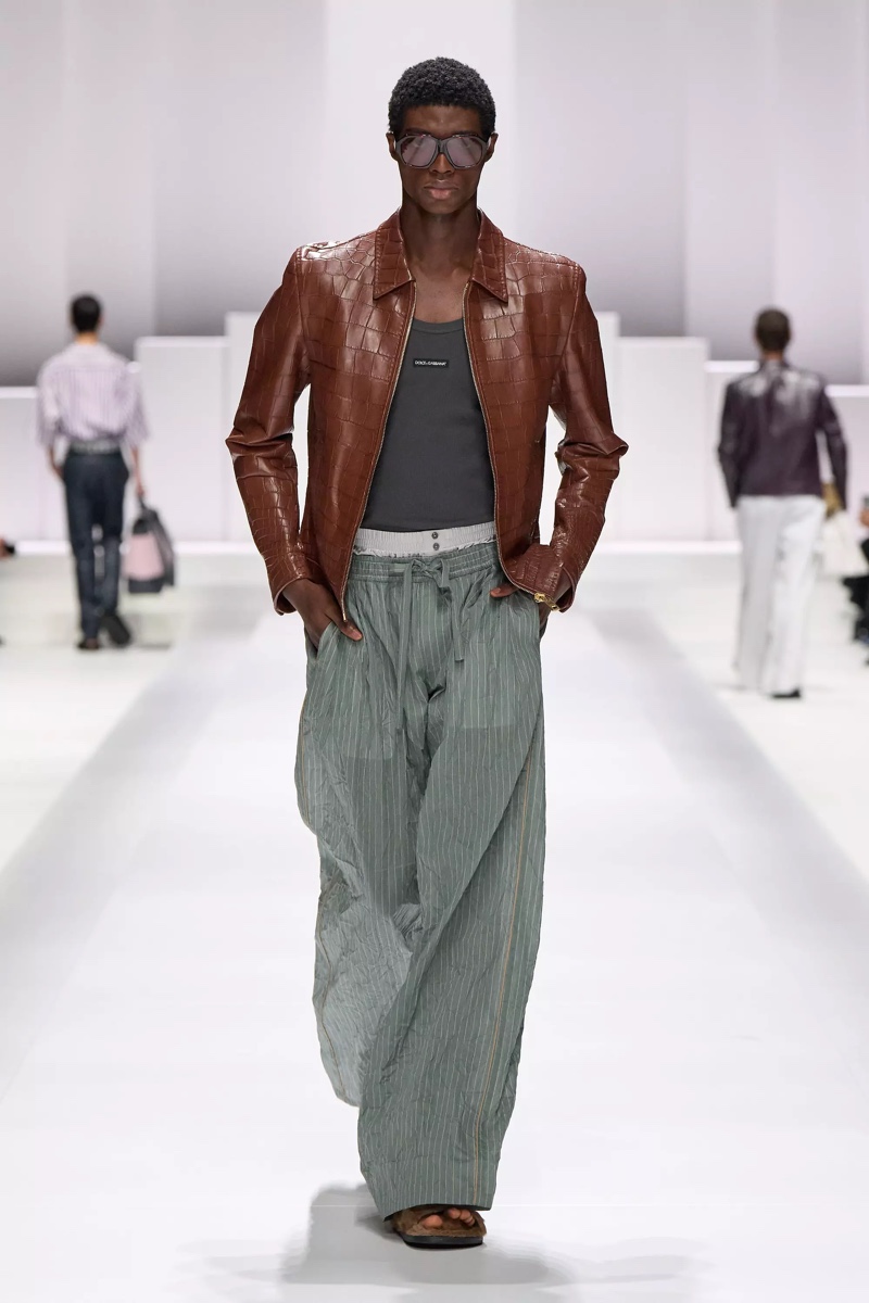 » Dolce & Gabbana Spring 2026 Introduces the Pyjama Boys Dolce Gabbana Spring Summer 2026 054