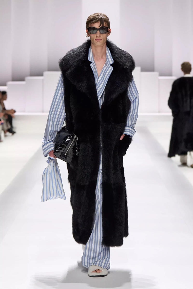» Dolce & Gabbana Spring 2026 Introduces the Pyjama Boys Dolce Gabbana Spring Summer 2026 062