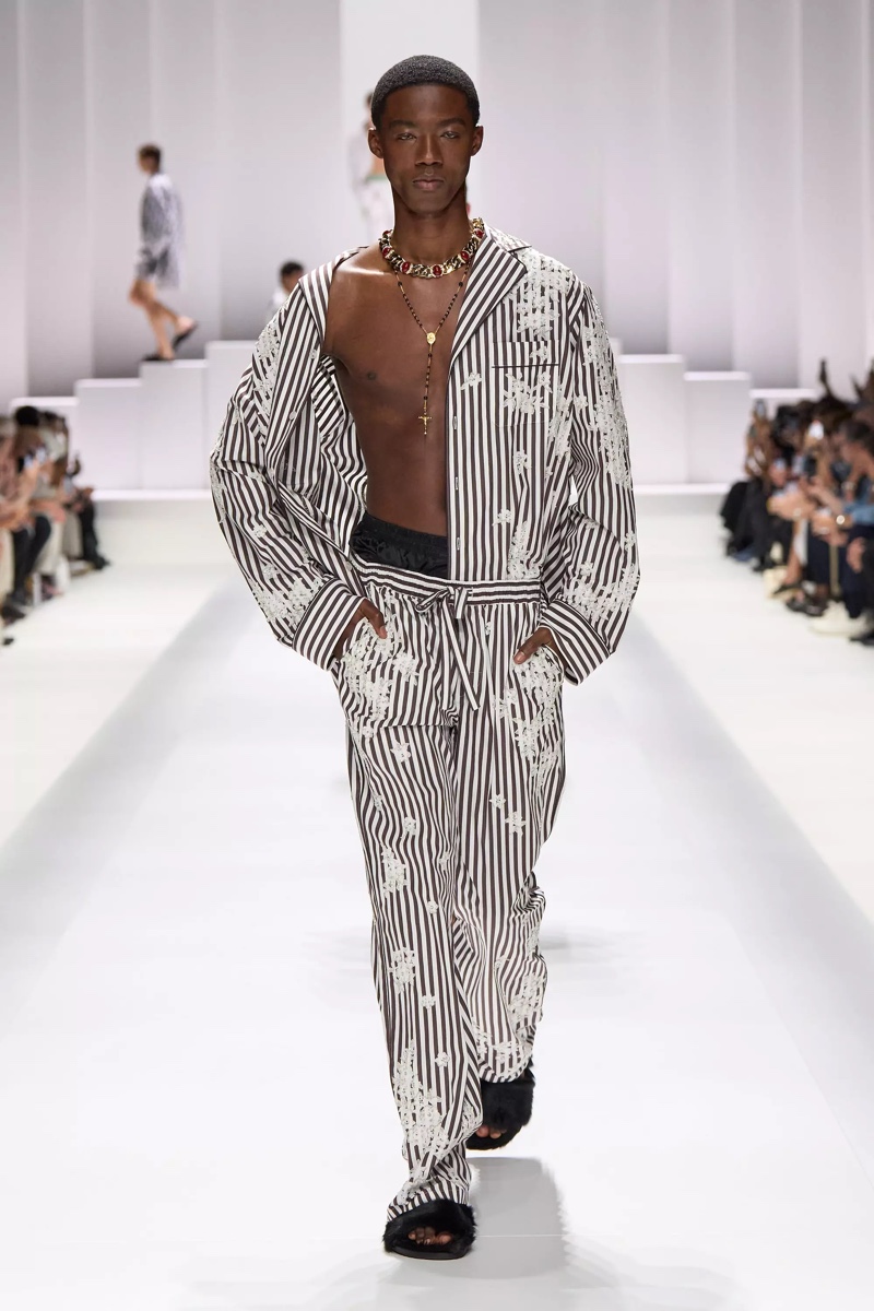 » Dolce & Gabbana Spring 2026 Introduces the Pyjama Boys Dolce Gabbana Spring Summer 2026 069