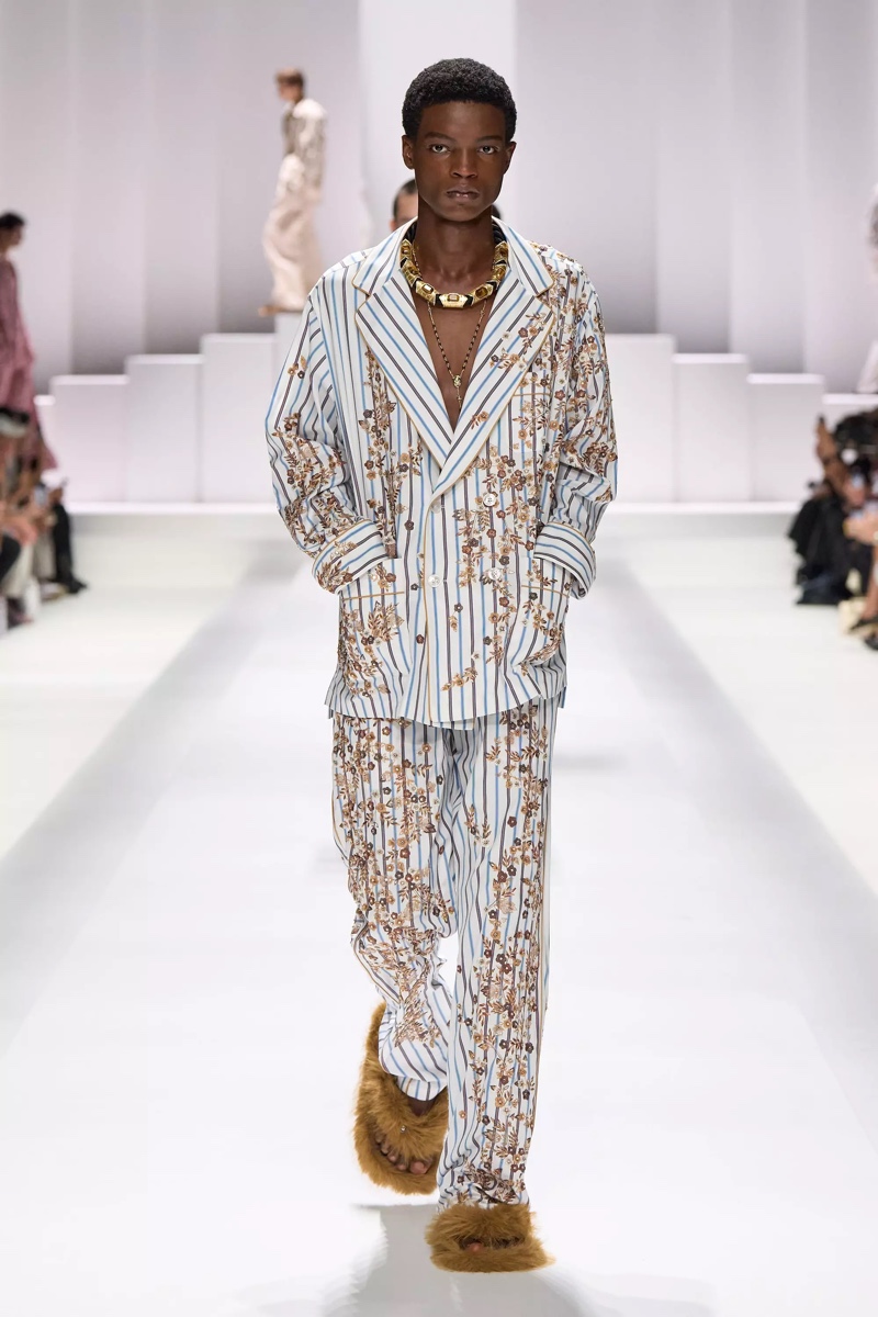 » Dolce & Gabbana Spring 2026 Introduces the Pyjama Boys Dolce Gabbana Spring Summer 2026 081