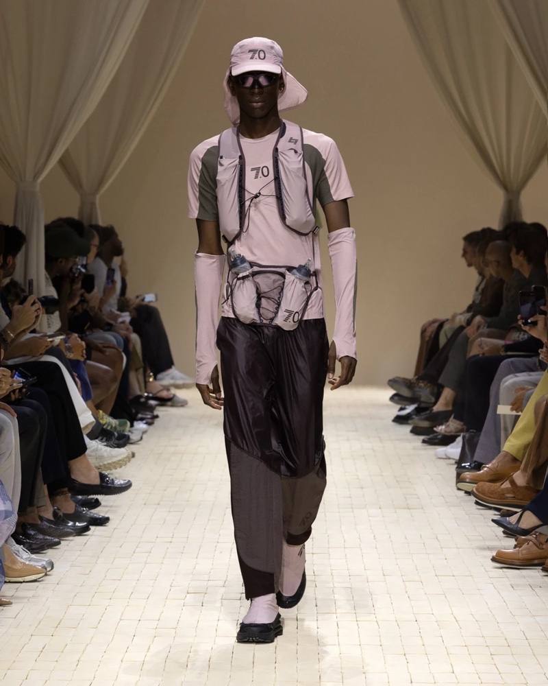 » Emporio Armani Spring 2026 Dresses the Modern Nomad Emporio Armani Spring Summer 2026 016