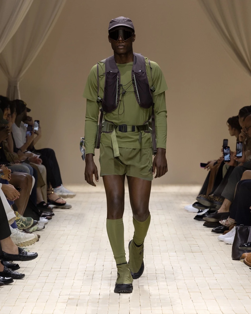 » Emporio Armani Spring 2026 Dresses the Modern Nomad Emporio Armani Spring Summer 2026 017