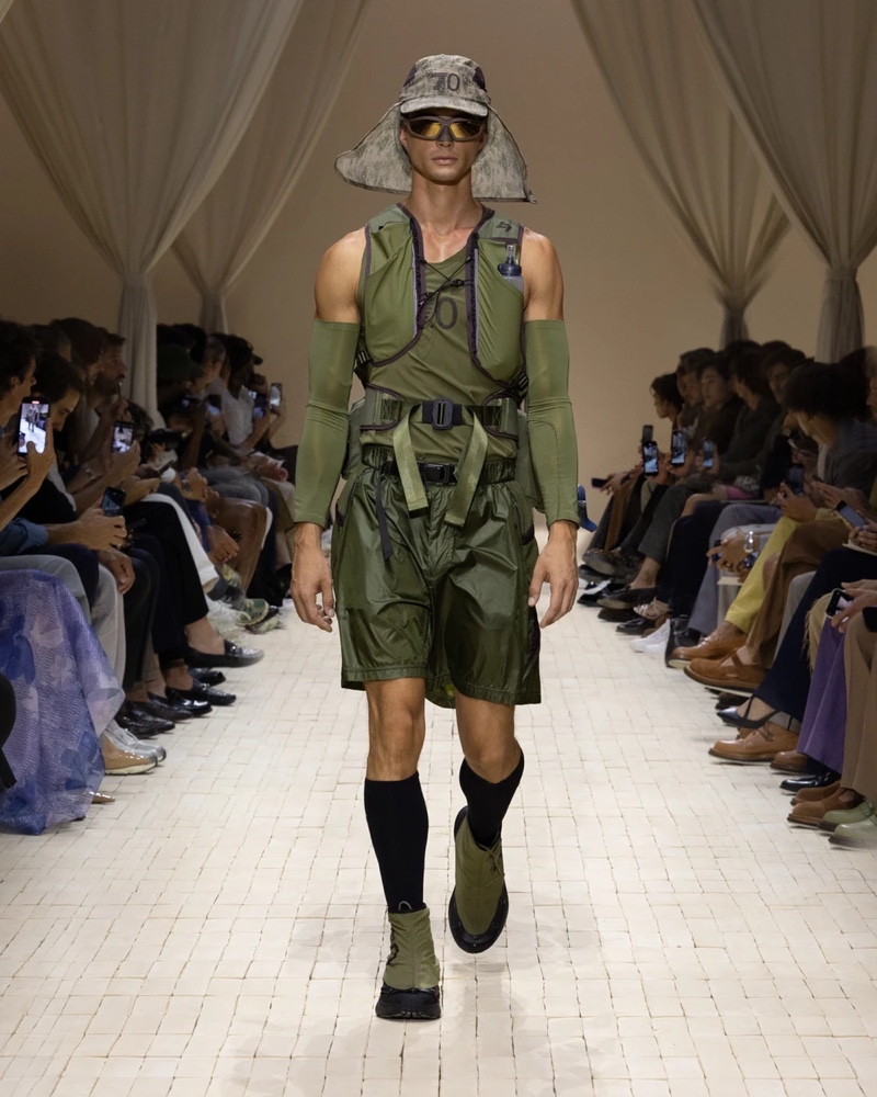 » Emporio Armani Spring 2026 Dresses the Modern Nomad Emporio Armani Spring Summer 2026 019
