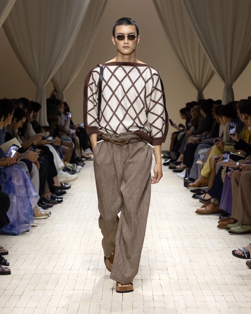 » Emporio Armani Spring 2026 Dresses the Modern Nomad Emporio Armani Spring Summer 2026 032