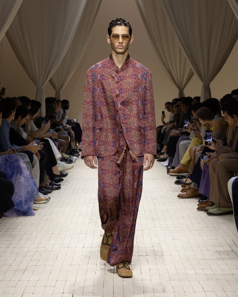 » Emporio Armani Spring 2026 Dresses the Modern Nomad Emporio Armani Spring Summer 2026 037