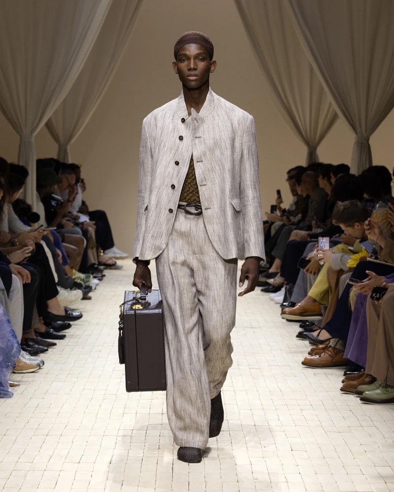 » Emporio Armani Spring 2026 Dresses the Modern Nomad Emporio Armani Spring Summer 2026 042