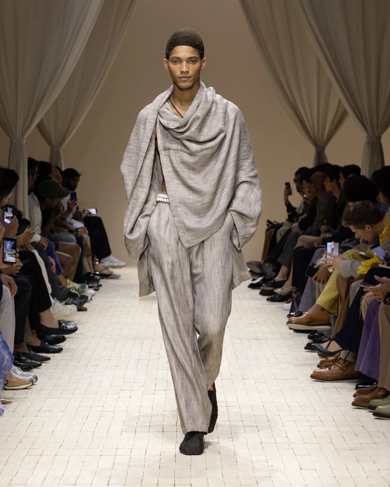 » Emporio Armani Spring 2026 Dresses the Modern Nomad Emporio Armani Spring Summer 2026 043