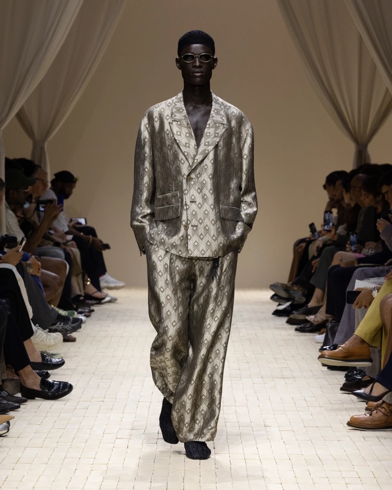 » Emporio Armani Spring 2026 Dresses the Modern Nomad Emporio Armani Spring Summer 2026 051
