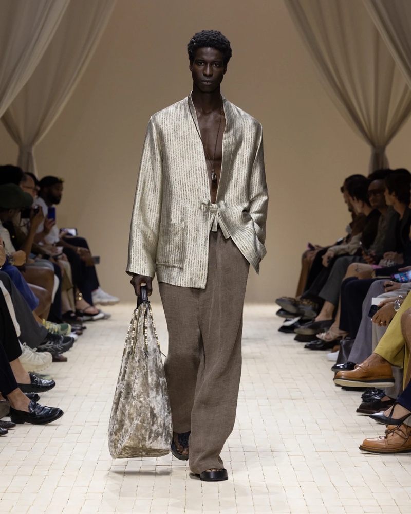» Emporio Armani Spring 2026 Dresses the Modern Nomad Emporio Armani Spring Summer 2026 053