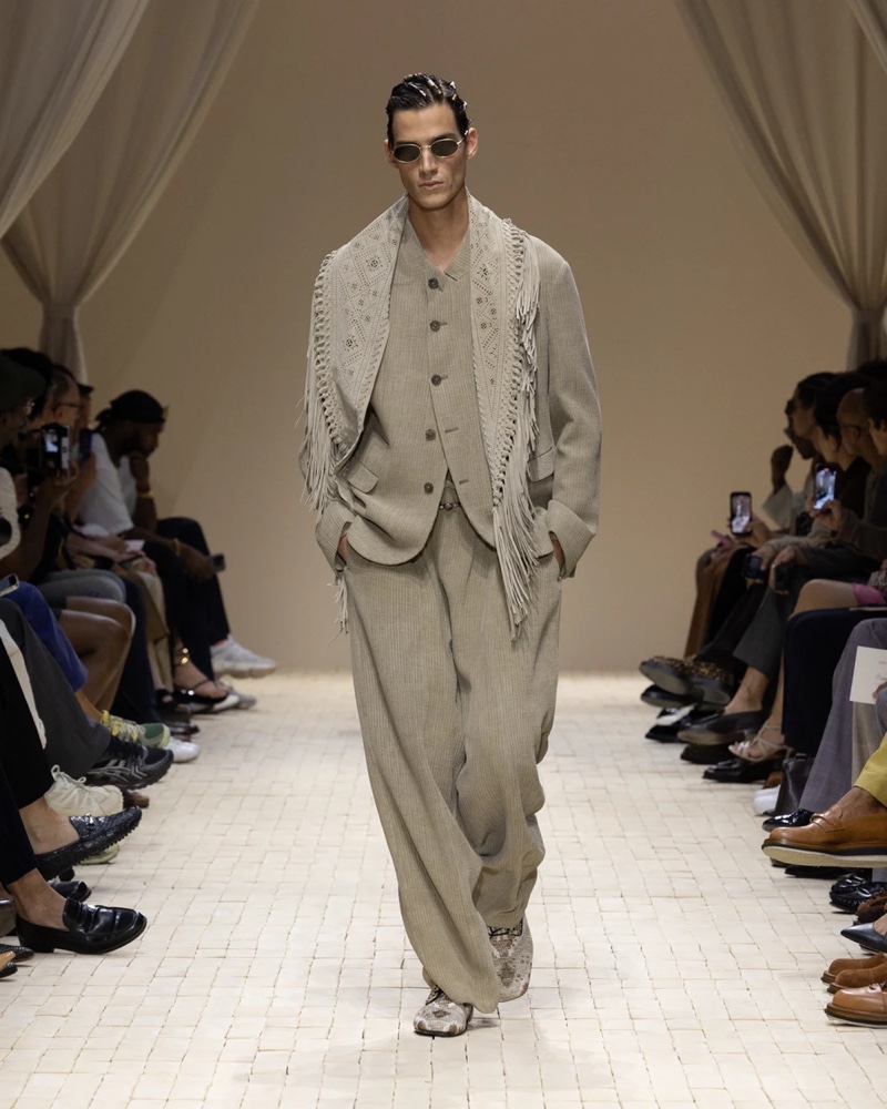 » Emporio Armani Spring 2026 Dresses the Modern Nomad Emporio Armani Spring Summer 2026 058