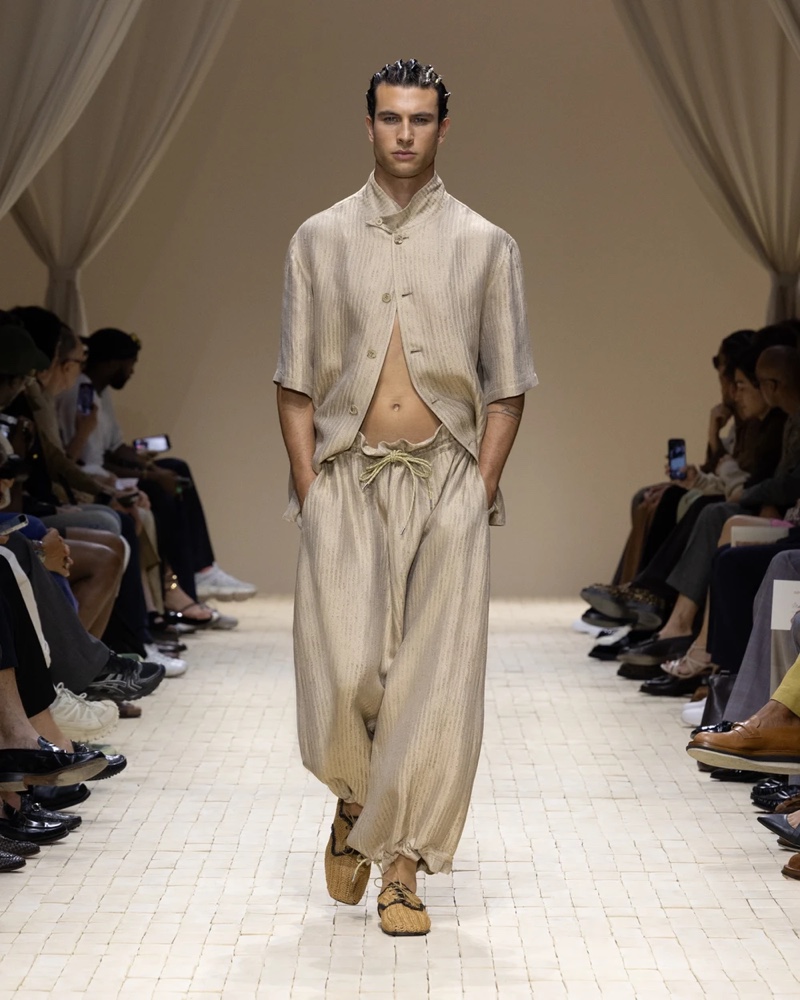 » Emporio Armani Spring 2026 Dresses the Modern Nomad Emporio Armani Spring Summer 2026 062